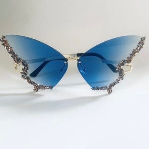 Rhinestone Butterfly Sunglasses 🦋